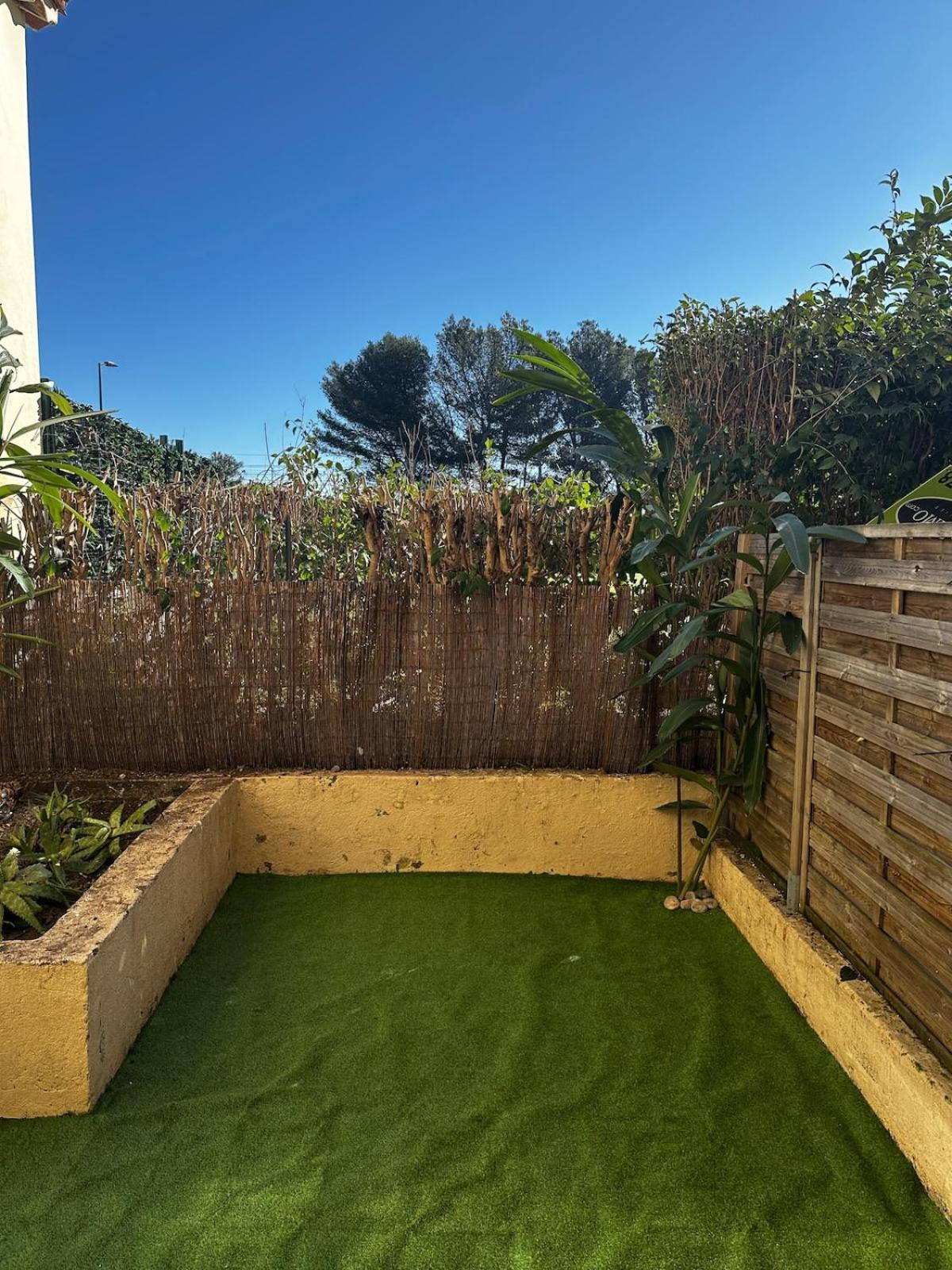 Appartement Duplex 5 Min De La Mer, Piscine